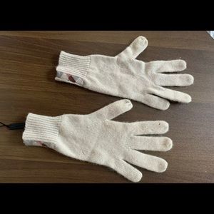 Beige 100% Cashmere Burberry gloves